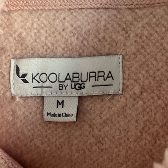 Womens KOOLABURRA By UGG Pink Fuzzy Hoodie Sweatshirt Size Medium - Picture 4 of 5